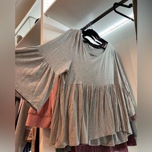 Avenue gray baby doll with bell sleeves l